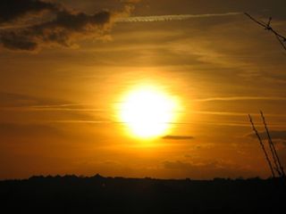 sunset_030406004.jpg_thumb