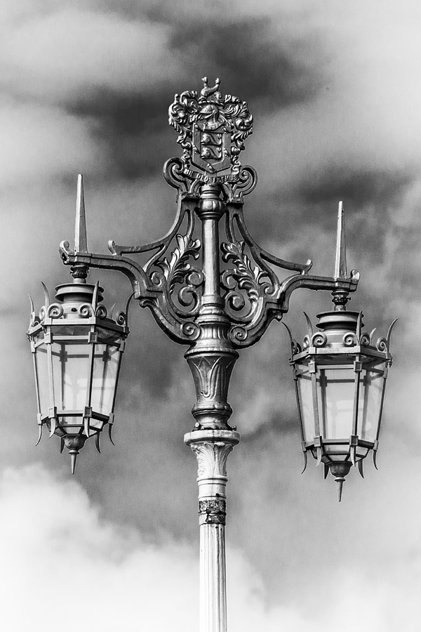 Street light, a feature of the iconic Brighton seafront
